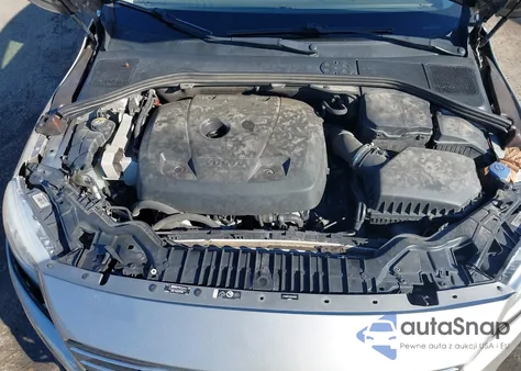 2016 Volvo S60 T5 Drive-E Premier z USA, uszkodzony, nr VIN YV126MFK2G2400562